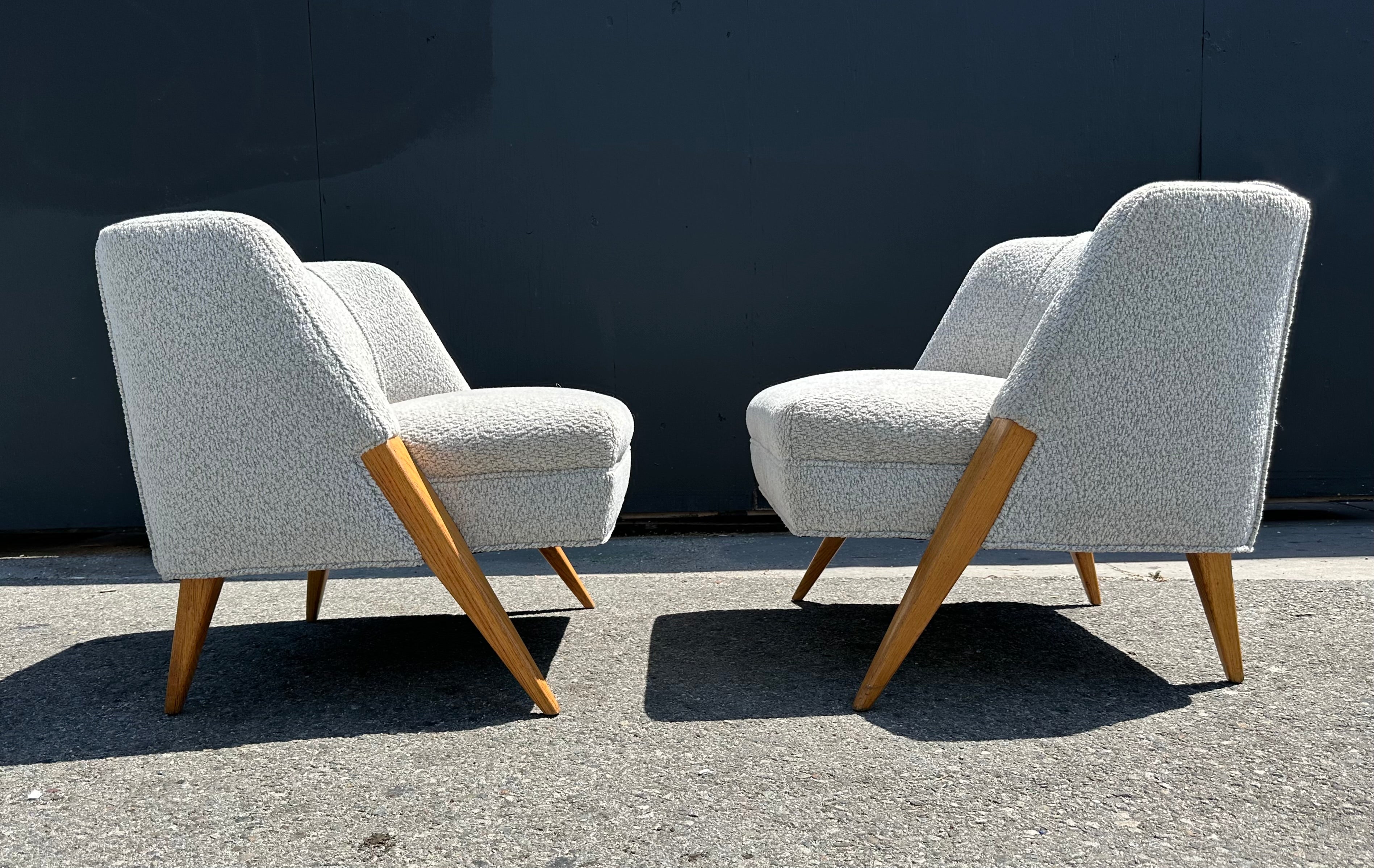 Pair of Lounge Chairs Attributed to Gio Ponti