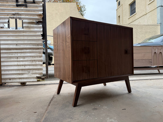 42” Cubist Single Sink Vanity