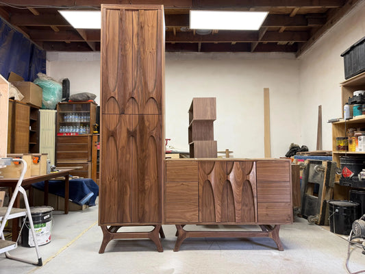 24" Brasilia Walnut Linen Cabinet