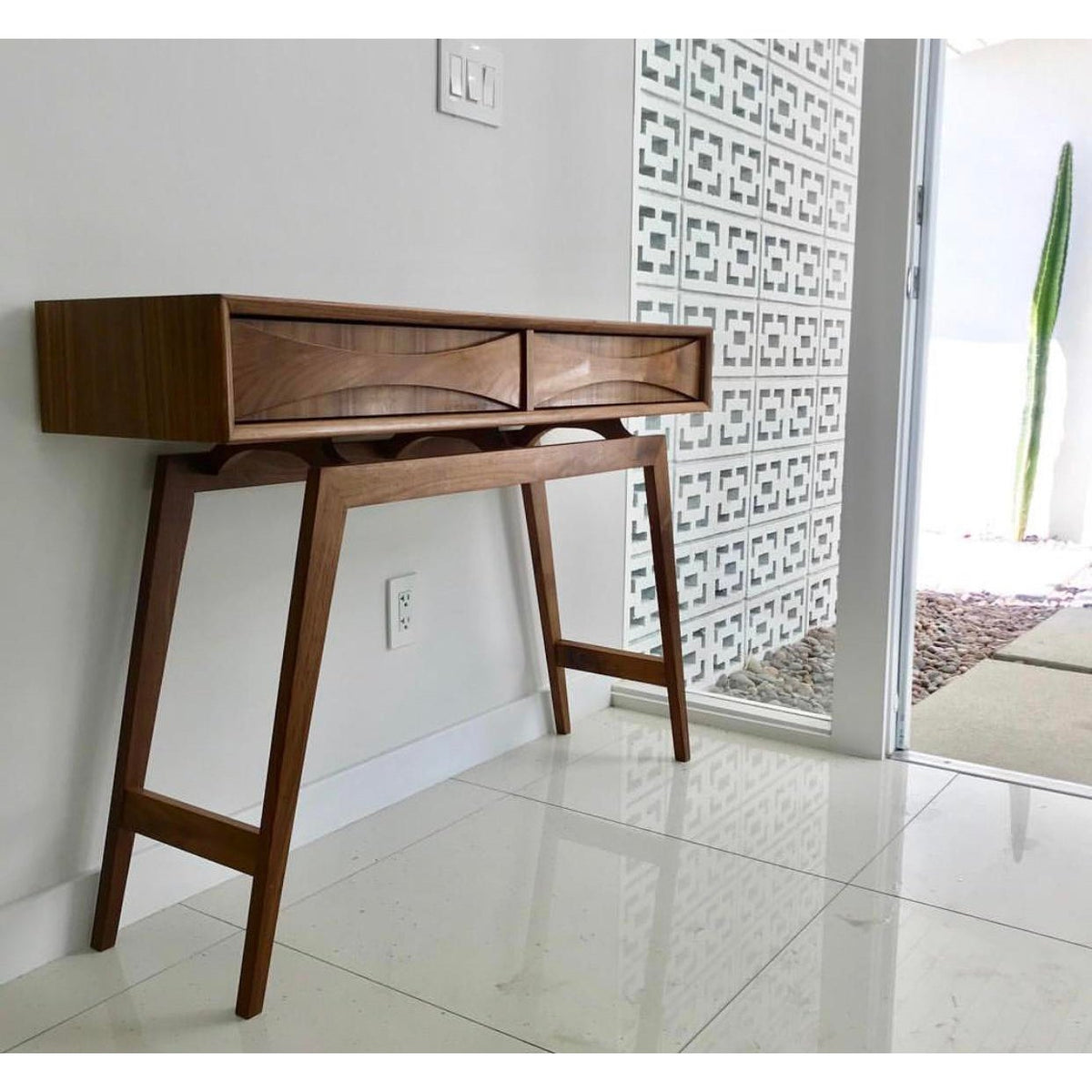 Hand Crafted Entry Way Console – West Coast Modern L.A
